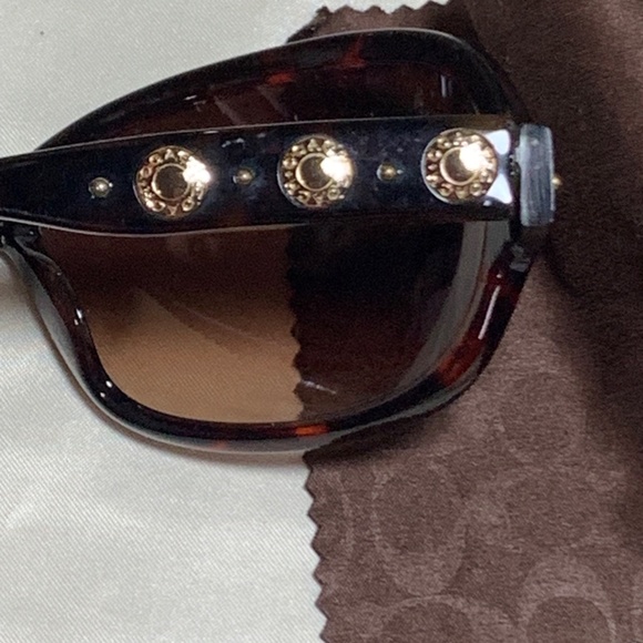Coach Sunglasses Thompson (S806) Tortoise - Picture 5 of 7